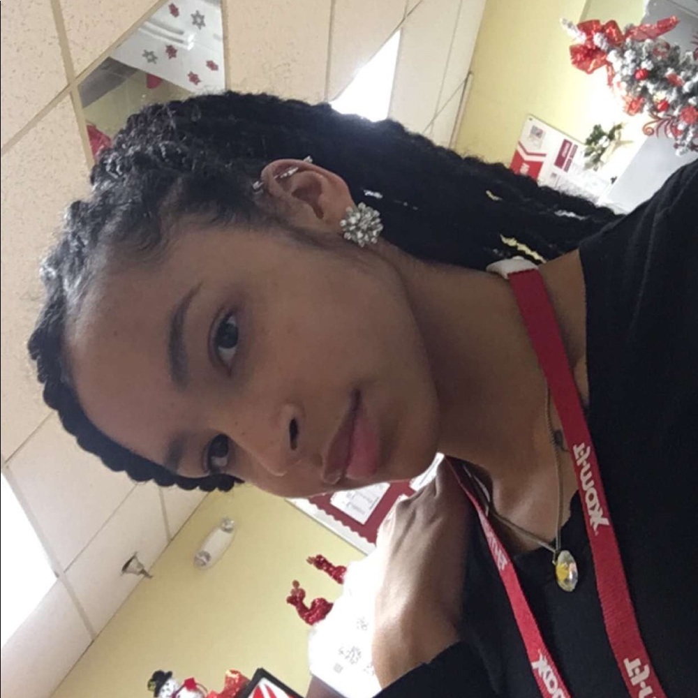 Meet your Posher, Tierra